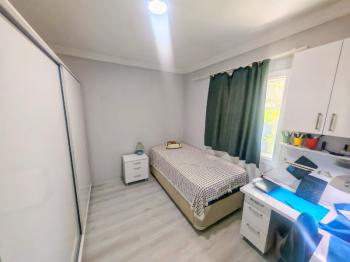 Didim Akyeniköy'de Satılık 1000m2 Arsa ve Ruhsatlı Köy Evi - Ege Emlak Didim