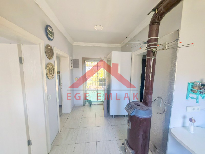 Didim Akyeniköy'de Satılık 1000m2 Arsa ve Ruhsatlı Köy Evi - Ege Emlak Didim