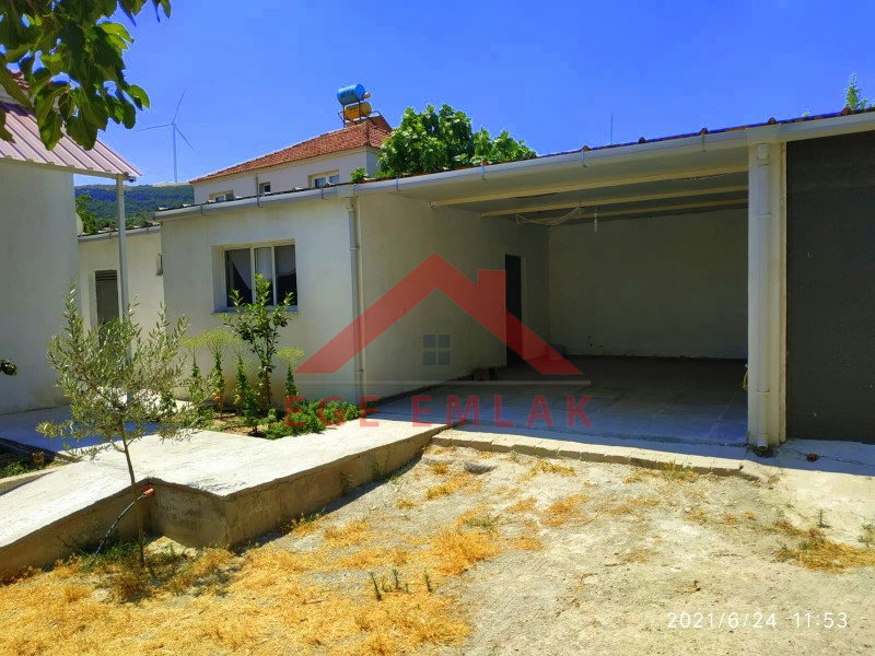 Didim Akyeniköy'de Satılık 1000m2 Arsa ve Ruhsatlı Köy Evi - Ege Emlak Didim