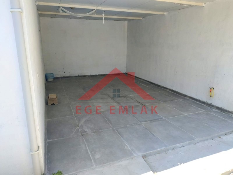 Didim Akyeniköy'de Satılık 1000m2 Arsa ve Ruhsatlı Köy Evi - Ege Emlak Didim