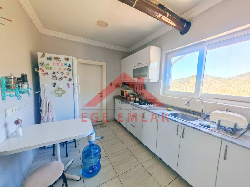 Didim Akyeniköy'de Satılık 1000m2 Arsa ve Ruhsatlı Köy Evi - Ege Emlak Didim
