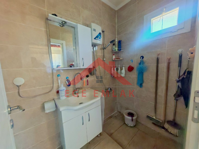 Didim Akyeniköy'de Satılık 1000m2 Arsa ve Ruhsatlı Köy Evi - Ege Emlak Didim