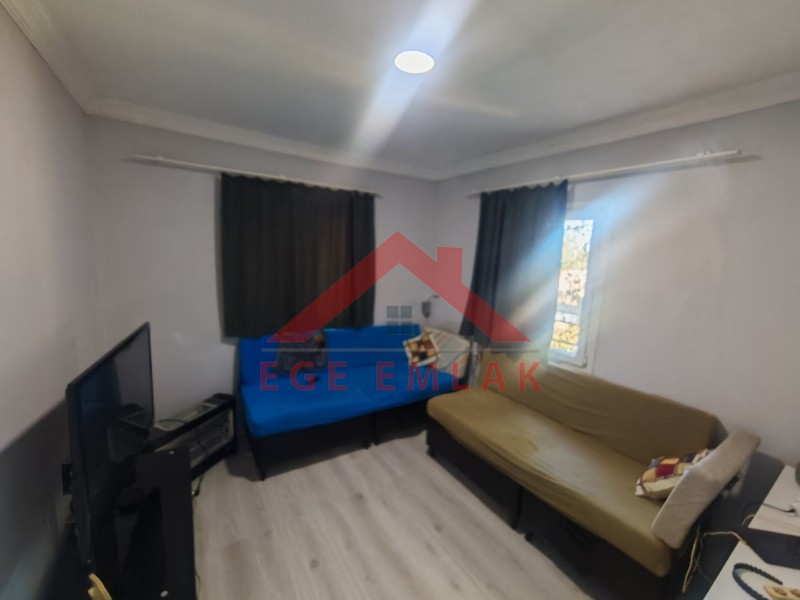 Didim Akyeniköy'de Satılık 1000m2 Arsa ve Ruhsatlı Köy Evi - Ege Emlak Didim