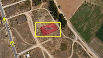 AFYON ÜÇOK EMLAKTAN SÜLÜMENLİ KASABASINDA 490M² SATILIK ARSA 