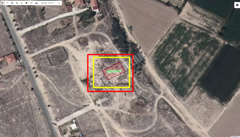 AFYON ÜÇOK EMLAKTAN SÜLÜMENLİ KASABASINDA 490M² SATILIK ARSA 