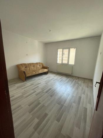 GÜVENAY - ÇORUM KALE MAH. SALI PAZARI CİVARI 3+1 KİRALIK DAİRE