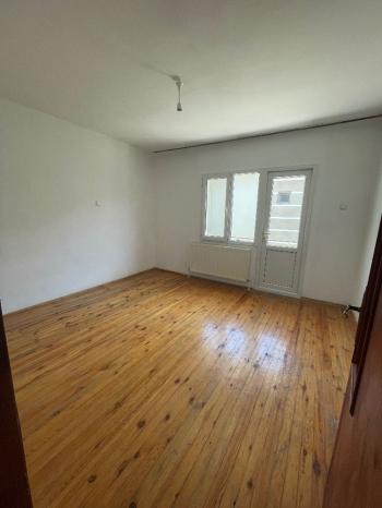GÜVENAY - ÇORUM KALE MAH. SALI PAZARI CİVARI 3+1 KİRALIK DAİRE
