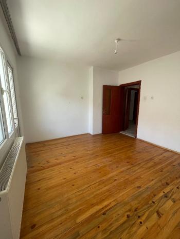 GÜVENAY - ÇORUM KALE MAH. SALI PAZARI CİVARI 3+1 KİRALIK DAİRE