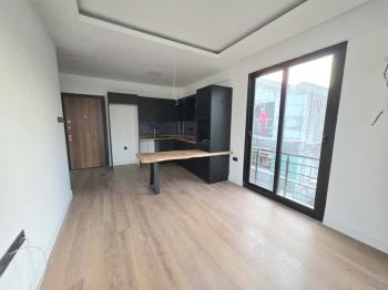 KKTC Girne Merkezde Site İçerisinde Satılık 1+1 Penthouse