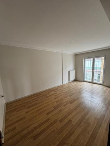 AFYON ÜÇOK EMLAKTAN HATTAT KARAHİSAR MAH 3+1 120M² TEMİZ BAKIMLI KİRALIK DAİRE 