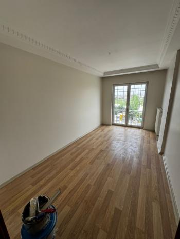 AFYON ÜÇOK EMLAKTAN HATTAT KARAHİSAR MAH 3+1 120M² TEMİZ BAKIMLI KİRALIK DAİRE 