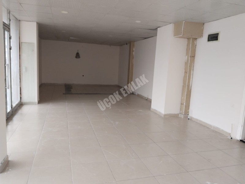AFYON ÜÇOK EMLAKTAN MARAŞEL FEVZİ ÇAKMAK MAH 80M² SATILIK DÜKKAN