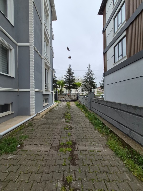 AFYON ÜÇOK EMLAKTAN KANLICA MAH 3+1 120M² SIFIR AYARINDA SATILIK DAİRE 