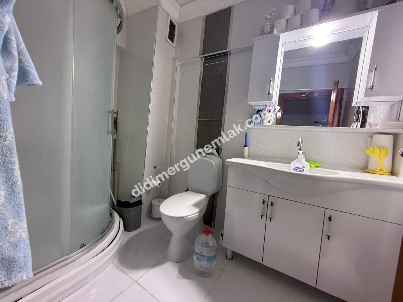ALTINKUM MAHALLESİ’NDE AYRI MUTFAK, GENİŞ TERASLI, KONFORLU, 3+1 KISMİ EŞYALI SATILIK DAİRE