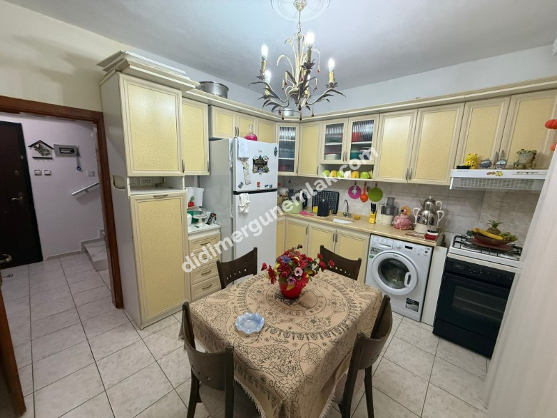 ALTINKUM MAHALLESİ’NDE AYRI MUTFAK, GENİŞ TERASLI, KONFORLU, 3+1 KISMİ EŞYALI SATILIK DAİRE