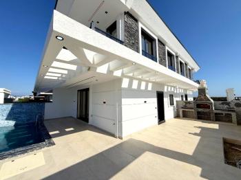 Didim'de Satılık Havuzlu 3+1 Villa