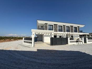 Didim'de Satılık Havuzlu 3+1 Villa