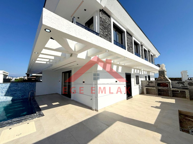 Didim'de Satılık Havuzlu 3+1 Villa