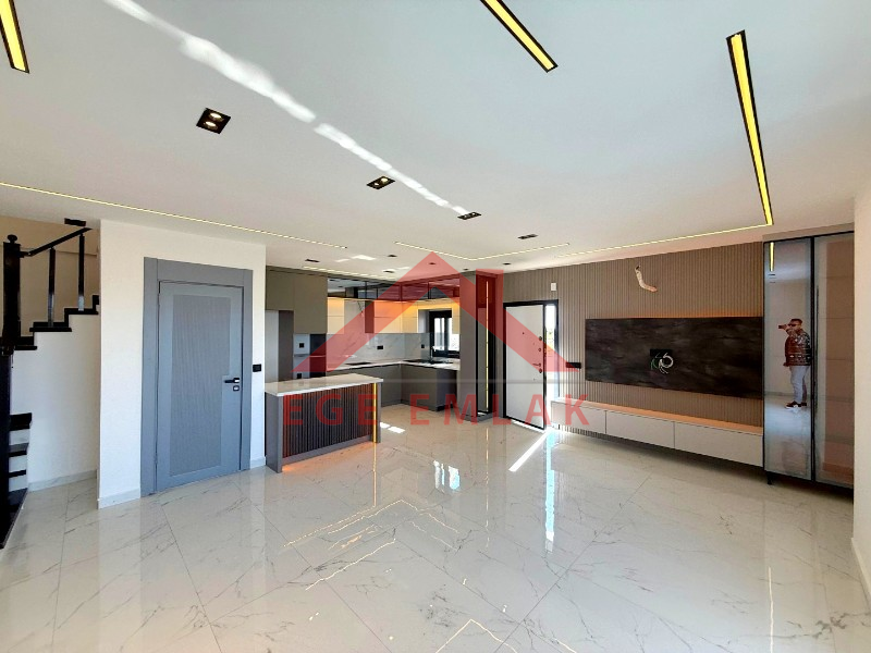Didim'de Satılık Havuzlu 3+1 Villa