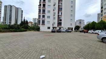 Elmas’tan Akkent’te Nezih Site İçi Merkezi Isıtmalı 2+1