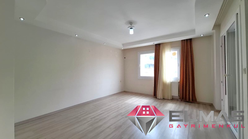 Elmas’tan Akkent’te Nezih Site İçi Merkezi Isıtmalı  2+1