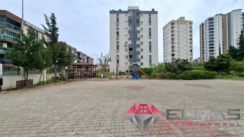 Elmas’tan Akkent’te Nezih Site İçi Merkezi Isıtmalı  2+1