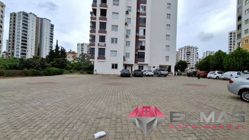 Elmas’tan Akkent’te Nezih Site İçi Merkezi Isıtmalı  2+1