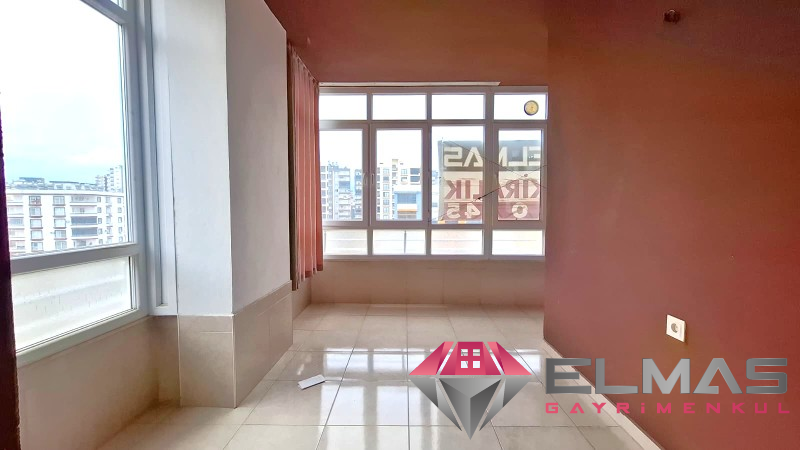 Elmas’tan Akkent’te Nezih Site İçi Merkezi Isıtmalı  2+1
