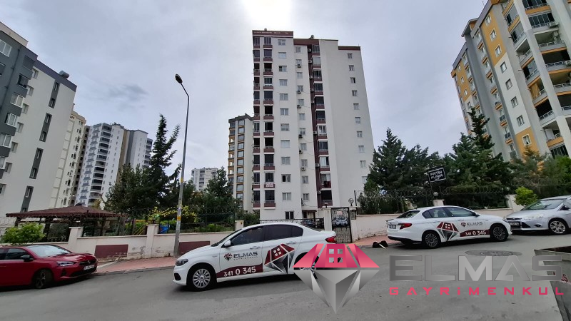 Elmas’tan Akkent’te Nezih Site İçi Merkezi Isıtmalı  2+1