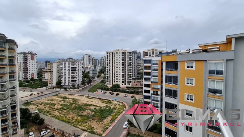 Elmas’tan Akkent’te Nezih Site İçi Merkezi Isıtmalı  2+1