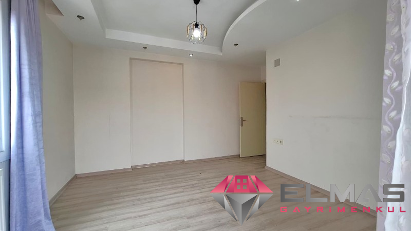 Elmas’tan Akkent’te Nezih Site İçi Merkezi Isıtmalı  2+1