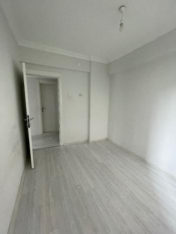 GÜVENAY - ÇORUM KARAKEÇİLİ FATİH CADDESİ ÜZERİNDE KİRALIK 3+1 DAİRE