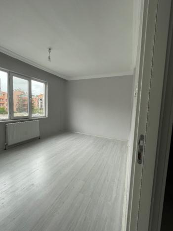 GÜVENAY - ÇORUM KARAKEÇİLİ FATİH CADDESİ ÜZERİNDE KİRALIK 3+1 DAİRE