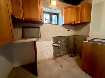 Kıbrıs Girne Ozanköy'de Restorasyona Uygun Tarihi Ev