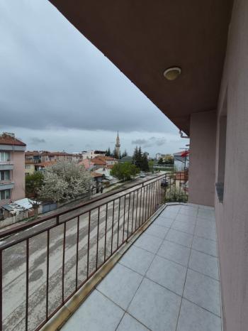 AFYON ÜÇOK EMLAKTAN EŞREFPAŞA MAH 3+1 115M² TEMİZ BAKIMLI SATILIK DAİRE