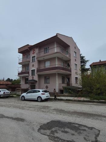 AFYON ÜÇOK EMLAKTAN EŞREFPAŞA MAH 3+1 115M² TEMİZ BAKIMLI SATILIK DAİRE