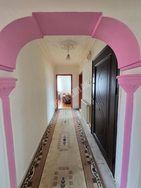 AFYON ÜÇOK EMLAKTAN EŞREFPAŞA MAH 3+1 115M² TEMİZ BAKIMLI SATILIK DAİRE