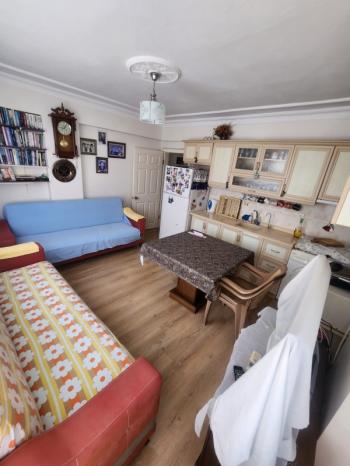 EFELER MAHALLESİ’NDE PARK CEPHELİ, ÖNÜ AÇIK – EŞYALI 2+1 SATILIK DAİRE – KAÇIRILMAYACAK FIRSATI! 