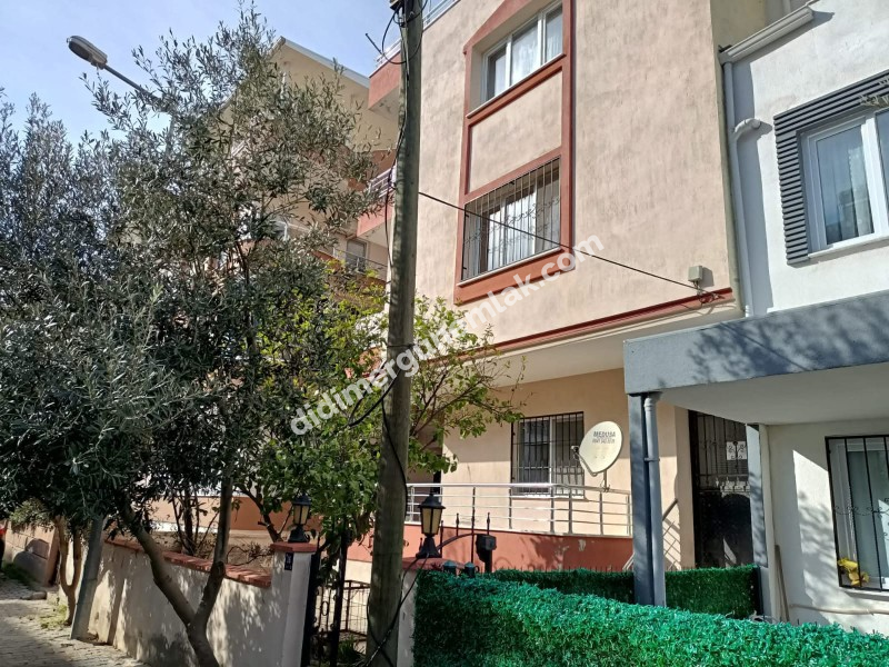 CUMHURİYET MAHALLESİ’NDE KÖŞE KONUM, KATTA TEK 3+1 AYRI MUTFAK SATILIK DAİRE!