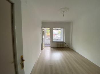 Güvenay - Çorum Üçtutlar Mahallesi Atatürk Lisesi Yanında 4+1 Kiralık Daire 