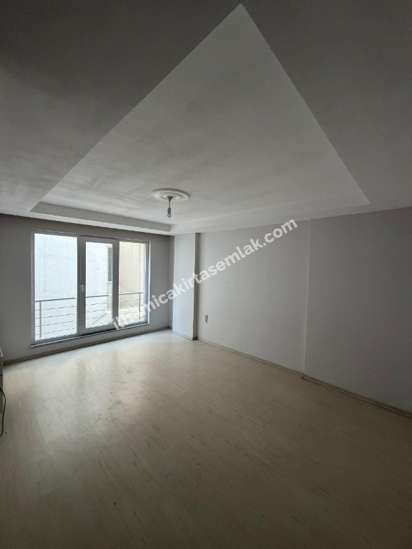 VAN'IN EN İYİ KONUMUNDA KİRALIK 2+1 DAİRE