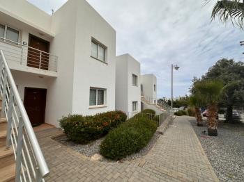Tatlısu, Mağusa'da Satılık 2+1 Daire – Ful Eşyalı ve Havuzlu Site İçinde!
