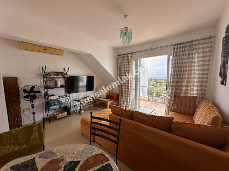 Tatlısu, Mağusa'da Satılık 2+1 Daire – Ful Eşyalı ve Havuzlu Site İçinde!
