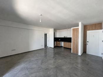 LEFKOŞA GÖNYELİ’DE SATILIK 2+1 EN SUITE DAİRE