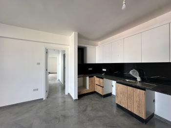 LEFKOŞA GÖNYELİ’DE SATILIK 2+1 EN SUITE DAİRE