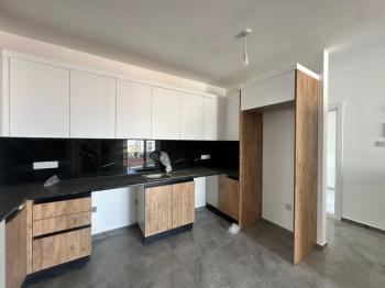 LEFKOŞA GÖNYELİ’DE SATILIK 2+1 EN SUITE DAİRE