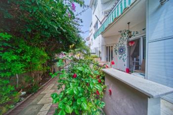 Kıbrıs Girne Merkez Zemin Kat 3+1 Özel Bahçe Kullanımlı Satılık Daire