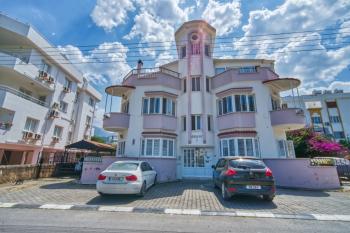Kıbrıs Girne Merkez Zemin Kat 3+1 Özel Bahçe Kullanımlı Satılık Daire