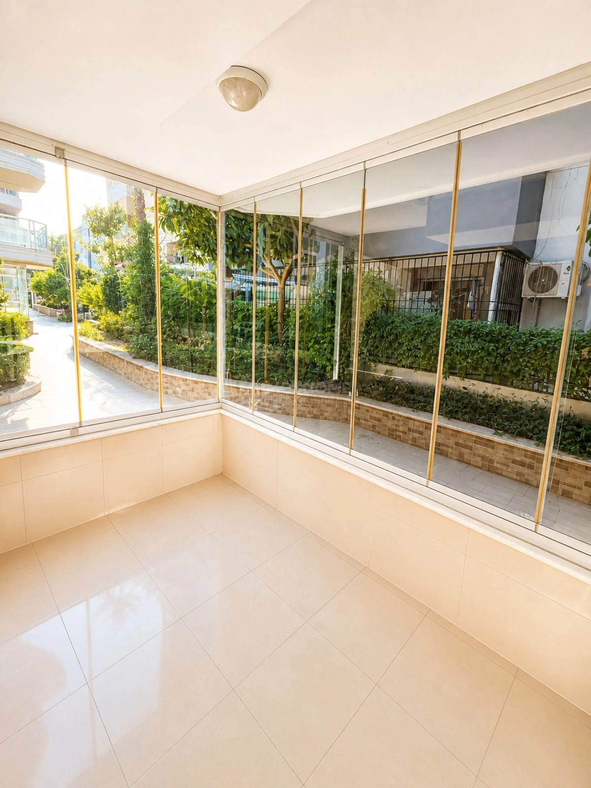 Oba 2+1 Eşyalı Daire Denize Yakın