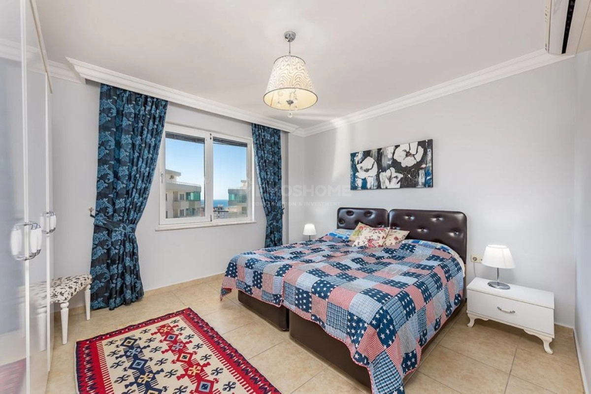4+1 Penthouse Near Sea Tosmur